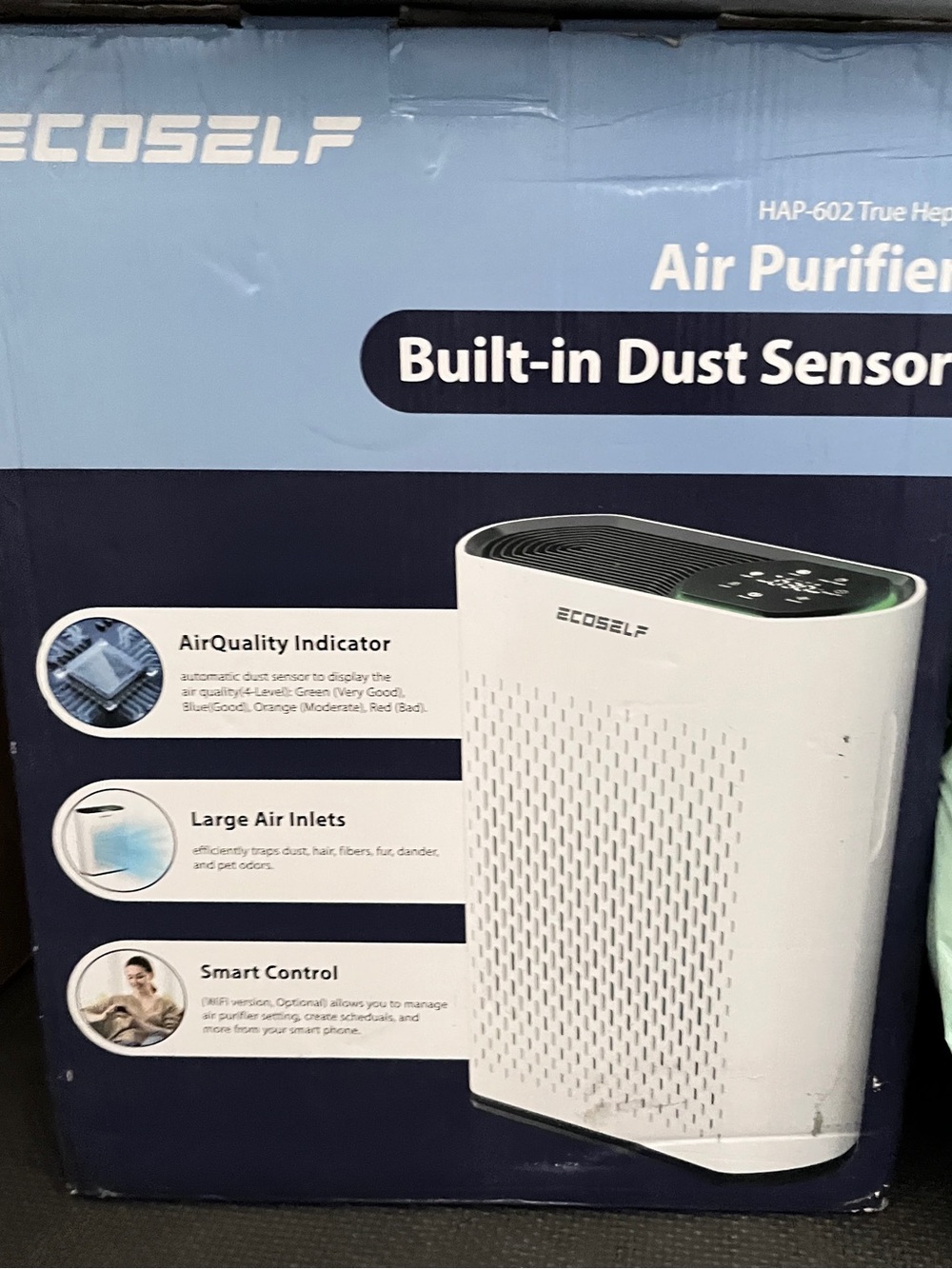 White Air Purifier with Built-in Dust Sensor